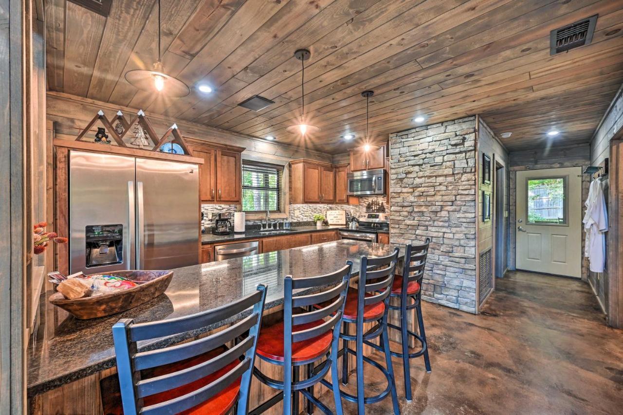 Luxe Broken Bow Cabin With Tesla Charging Station Stephens Gap Bagian luar foto