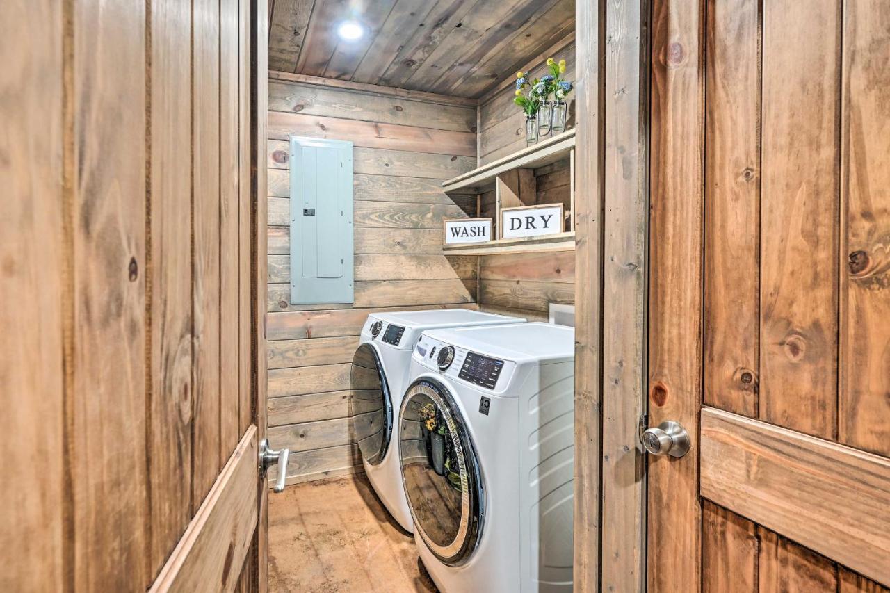 Luxe Broken Bow Cabin With Tesla Charging Station Stephens Gap Bagian luar foto