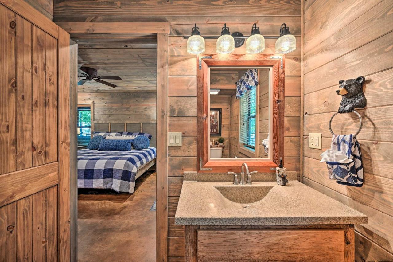 Luxe Broken Bow Cabin With Tesla Charging Station Stephens Gap Bagian luar foto
